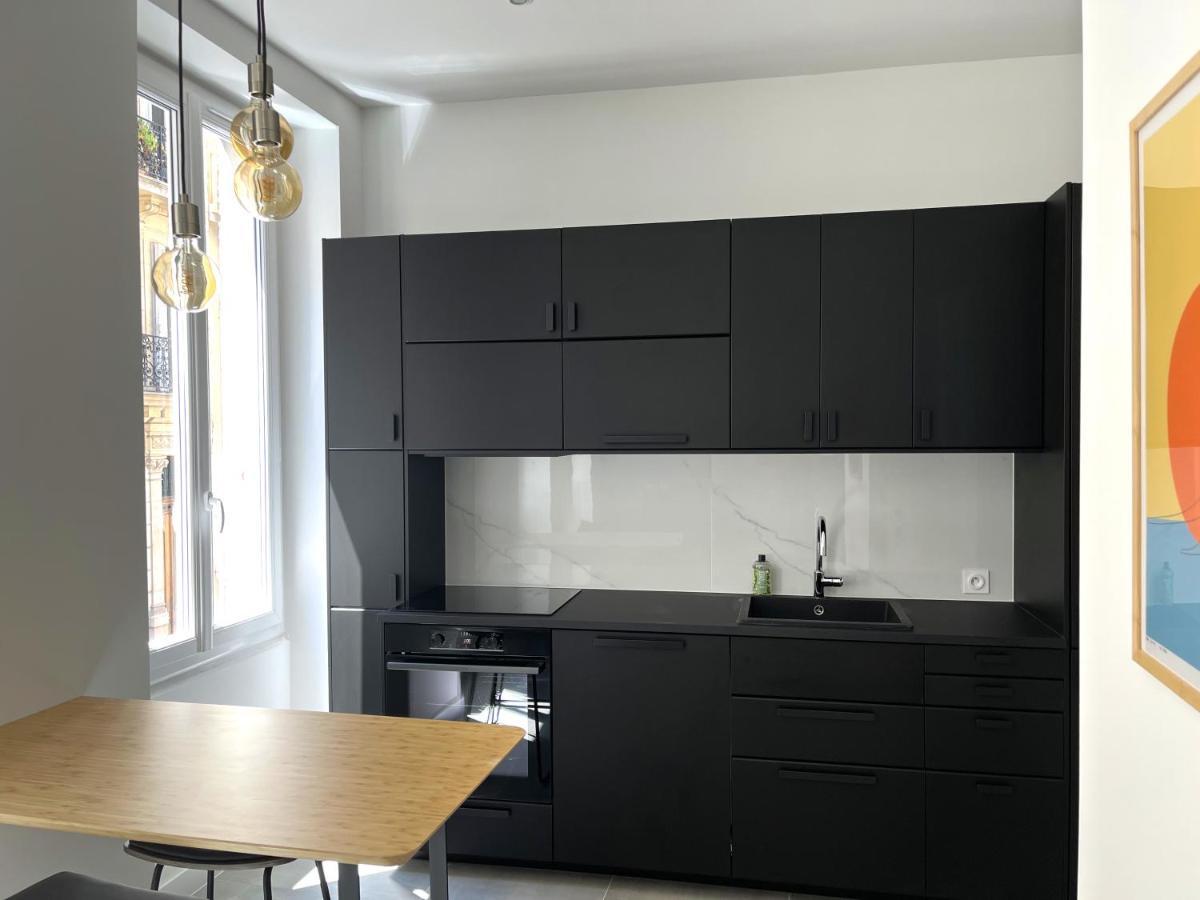 Joli T2 Moderne Au Coeur De Marseille - Place Castellane Luaran gambar