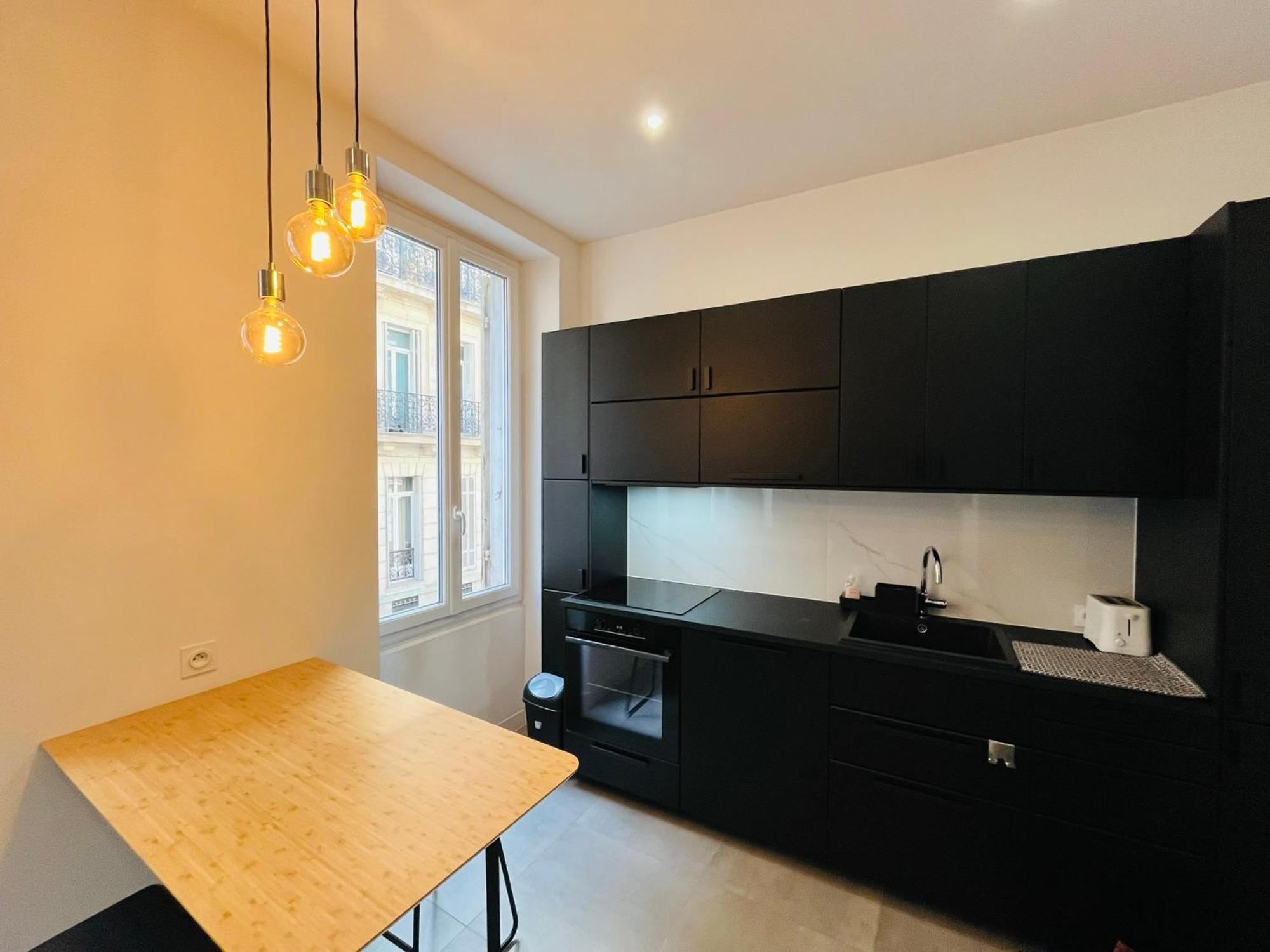 Joli T2 Moderne Au Coeur De Marseille - Place Castellane Luaran gambar