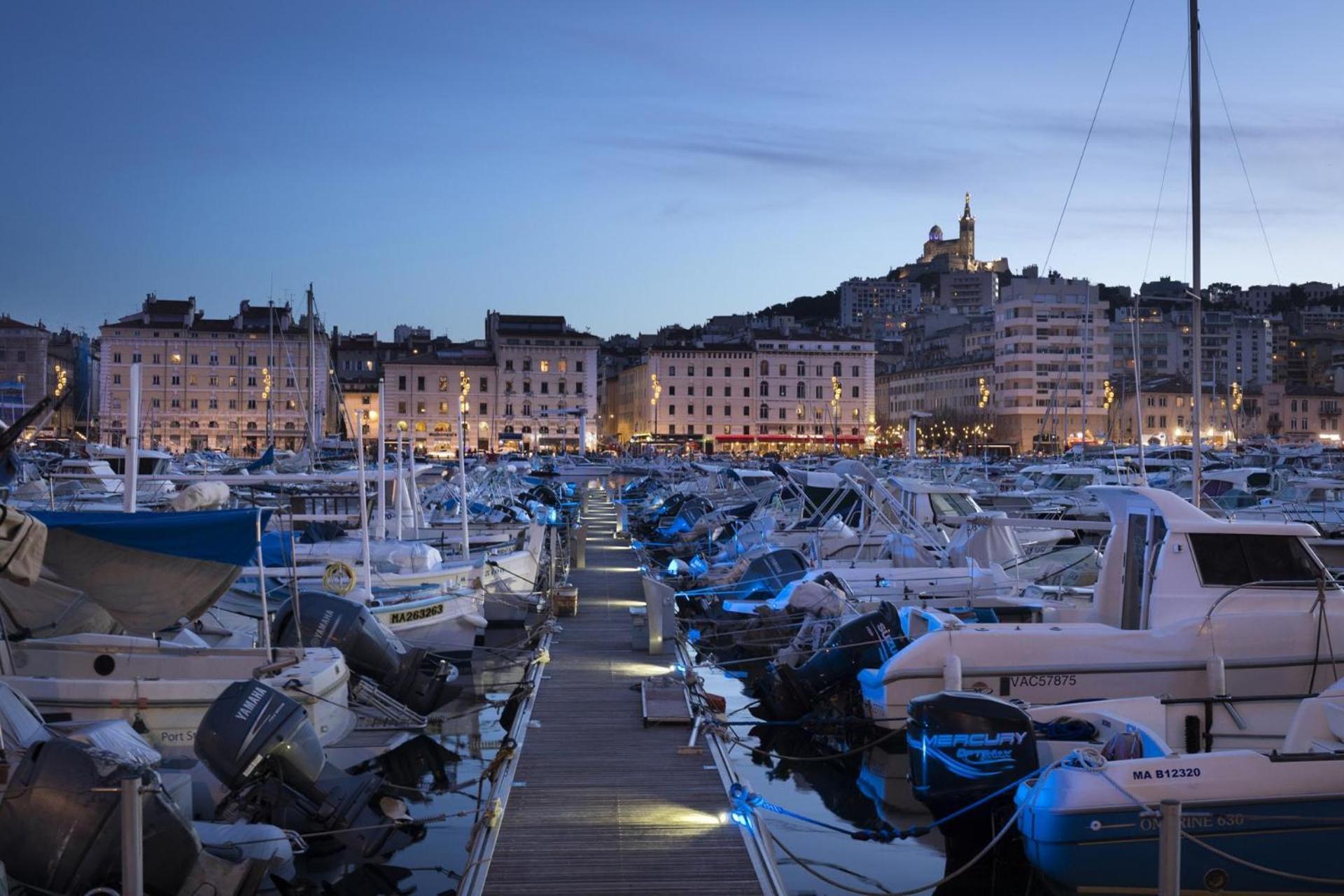 Joli T2 Moderne Au Coeur De Marseille - Place Castellane Luaran gambar